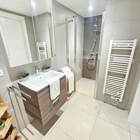 Cozy Retreat W Outdoor&parkind Space Apartman Luxemburg